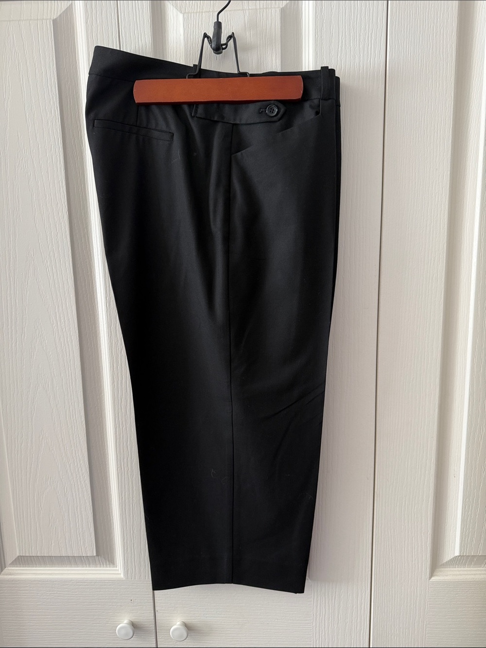 The Limited Black Women's Capris - Sleek Tailored Style